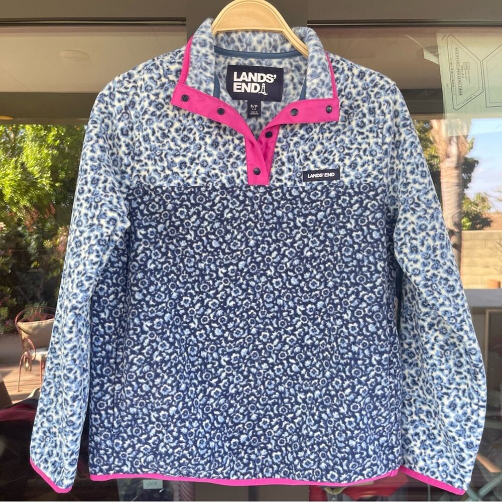 LANDS’ END ~ Blue Floral Color-Block Fleece with Cute Bright Pink Detail ~ Small - Picture 5 of 9